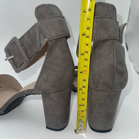 C Comfort Est 1946 Women’s Ankle Adjustable Strap Block Heel, Open Toe Gray Shoe - Picture 5 of 8